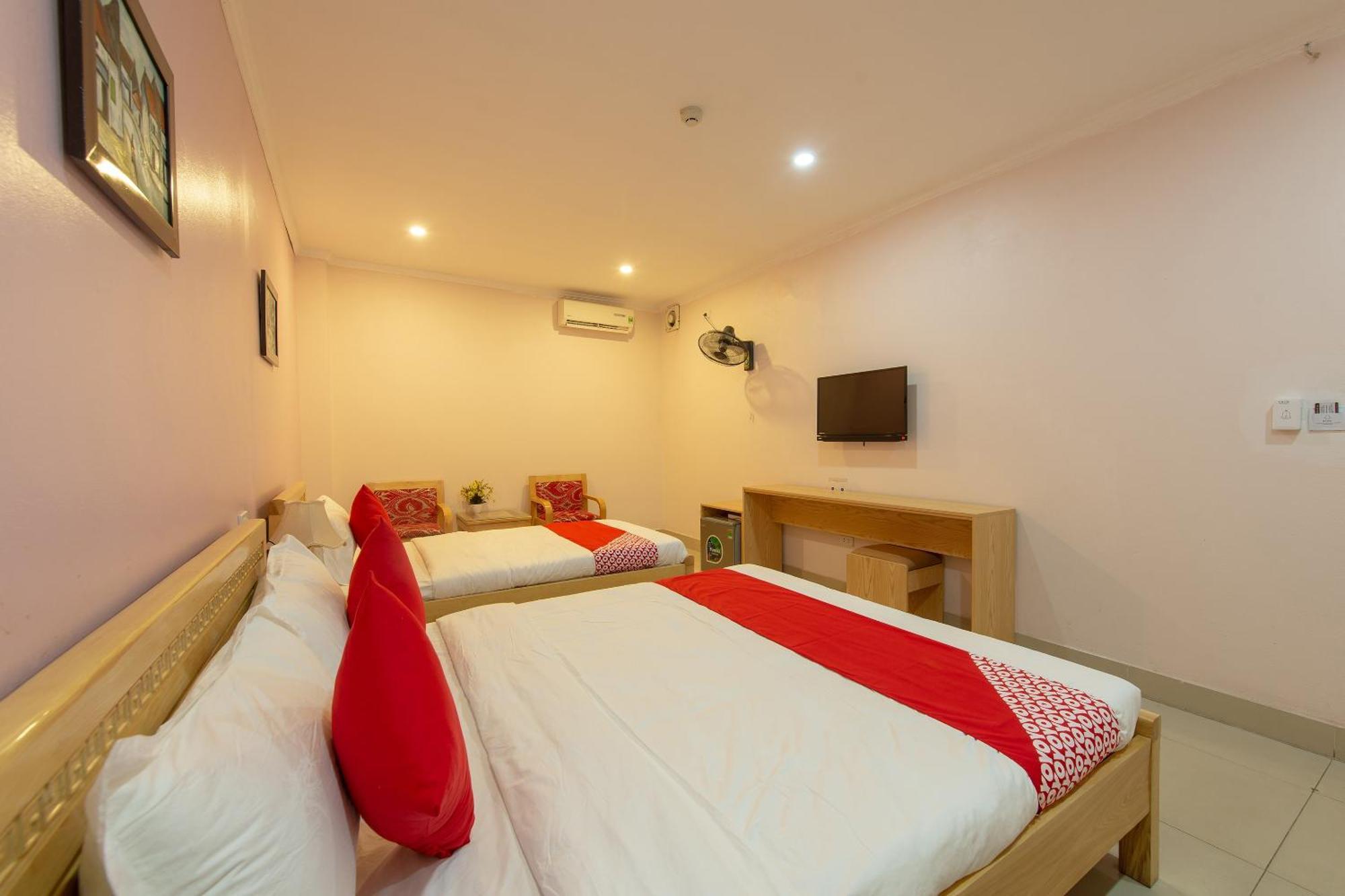 Capital O 417 Truong Son Hotel Hanoi Eksteriør billede
